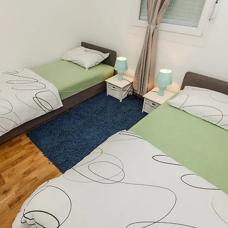 아파트 Sky 스플리트